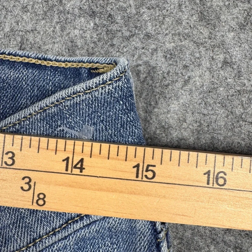 Levis 504 Slouch Straight Denim Shorts Medium Wash Cut Off Frayed Hem Size 7M JR - Picture 5 of 10